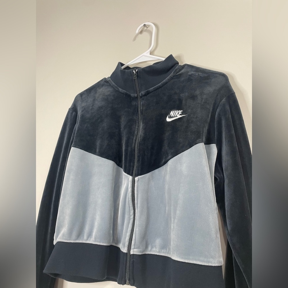 Nike Womens Black Gray Heritage Velour BV5046-010 Sportswear Track Jacket - Picture 5 of 11